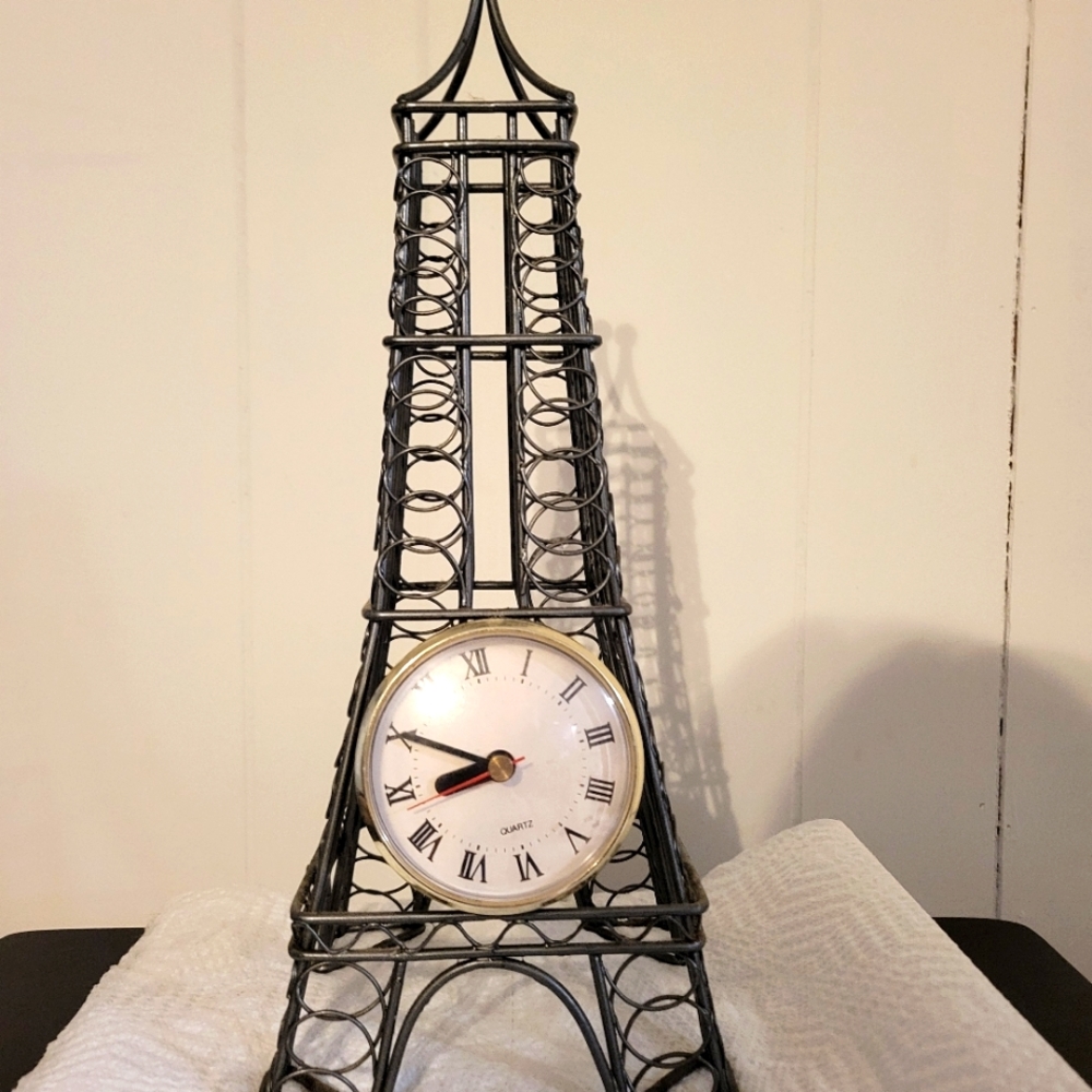 Eiffel Tower shape metal desk clock